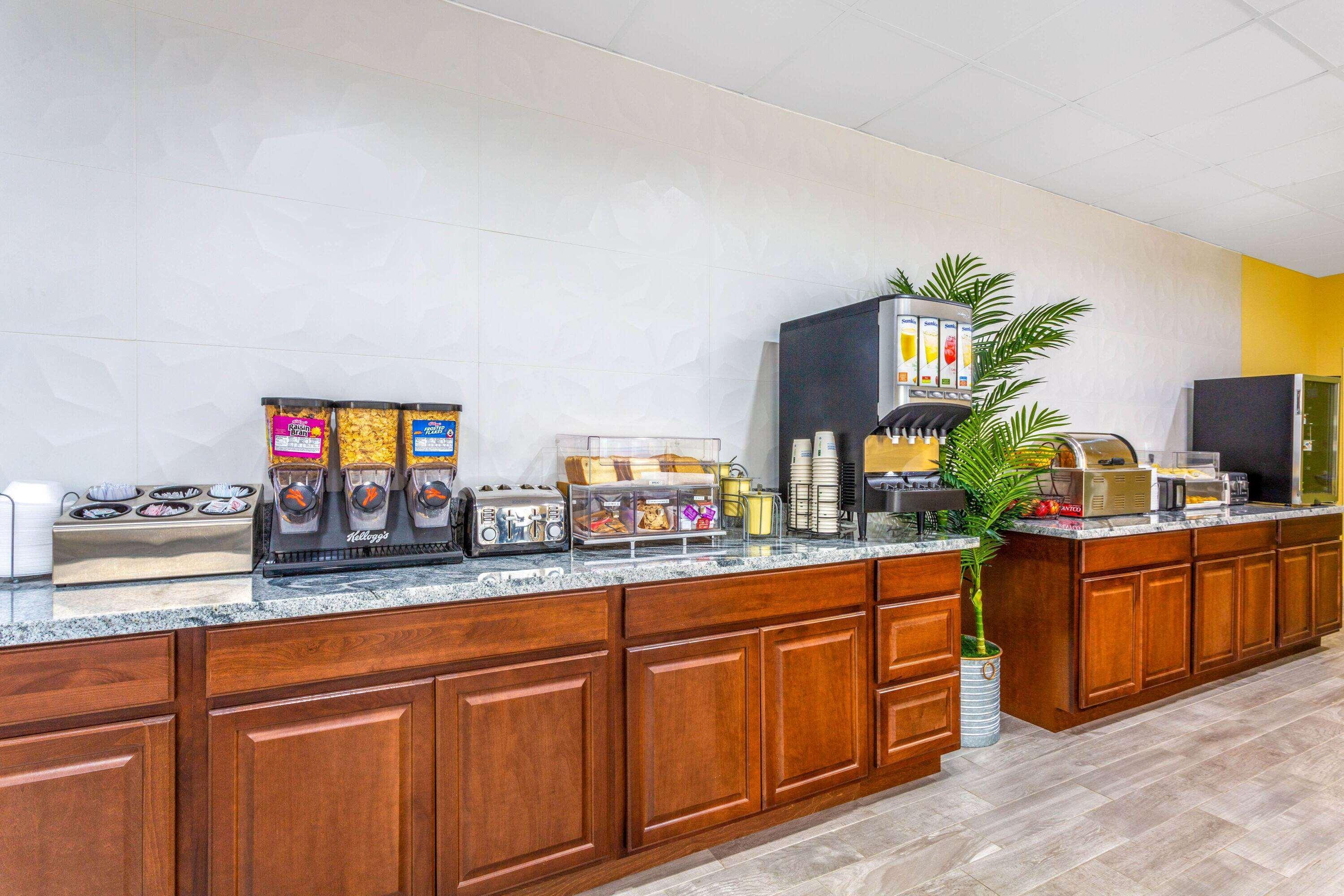 Days By Wyndham Near Coliseum Convention Center 2* Hampton
