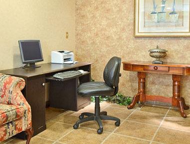 Hotel Days By Wyndham Near Coliseum Convention Center 2*